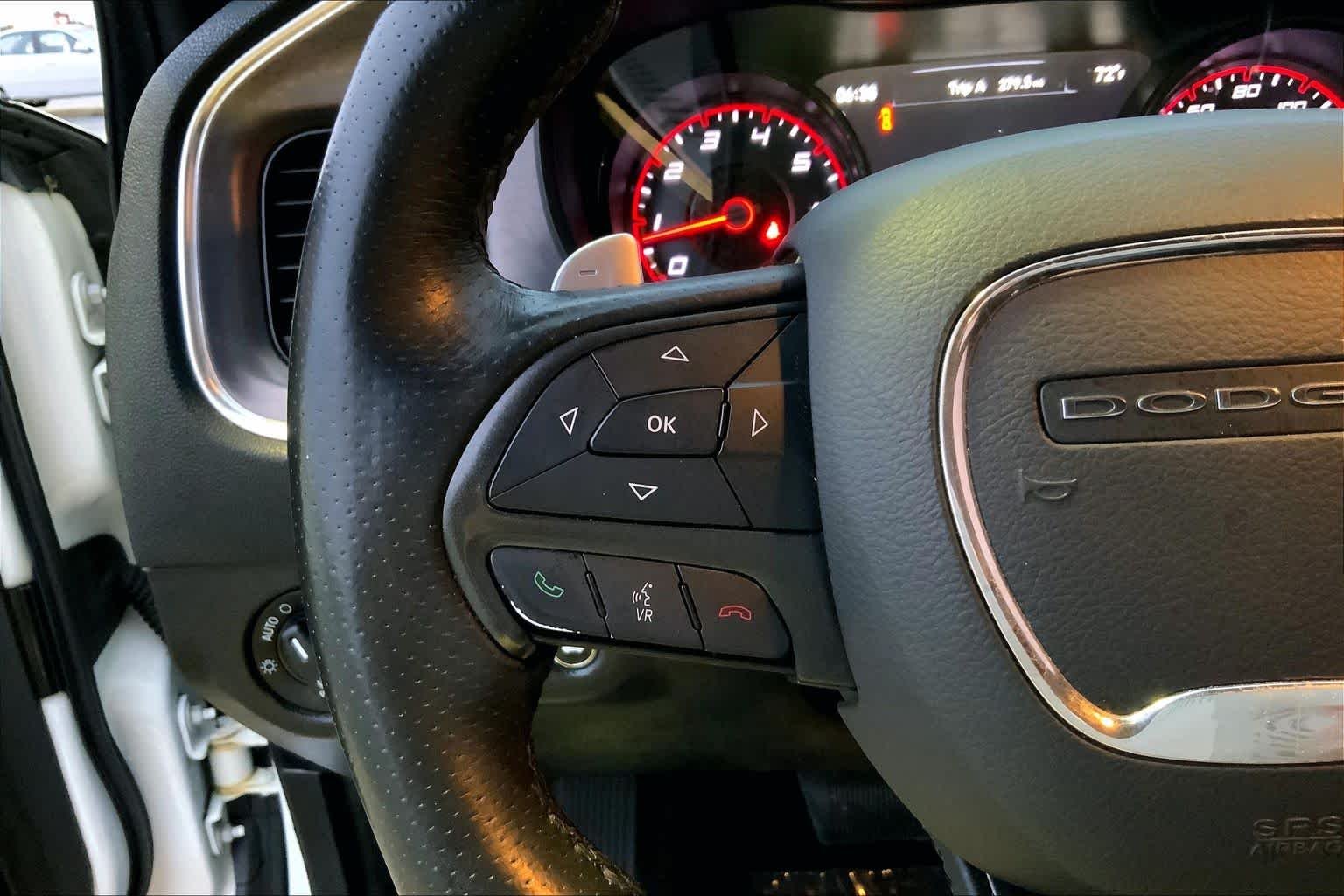 Used 2016 Bright White Clearcoat Dodge R/T image 23