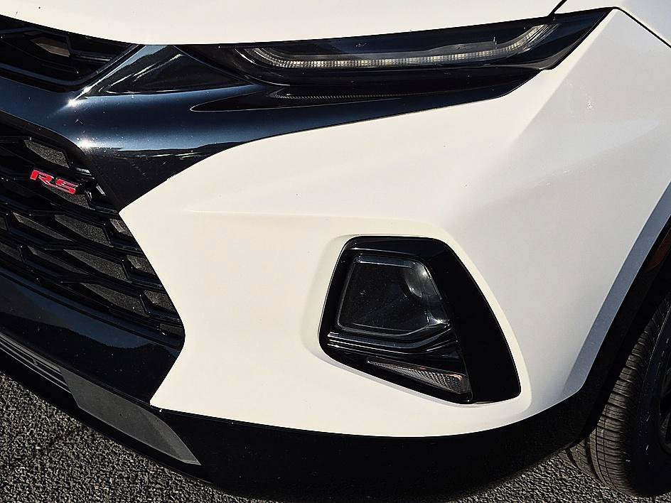 Used 2019 Summit White Chevrolet RS image 9