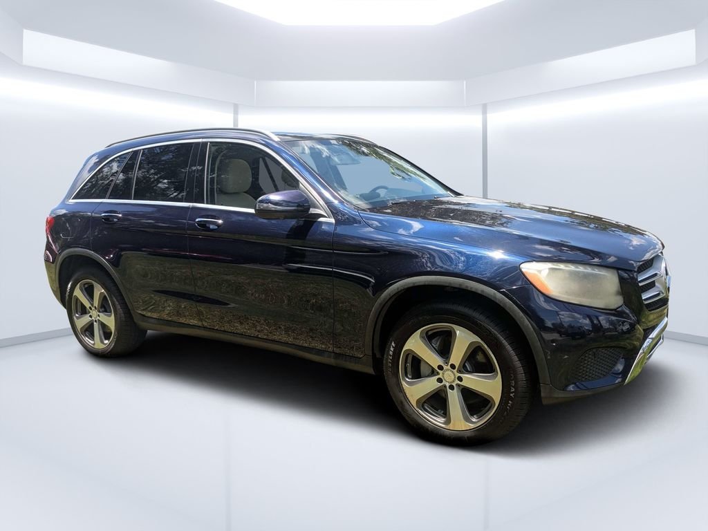 Used 2016 Blue Mercedes-Benz GLC 300 image 1