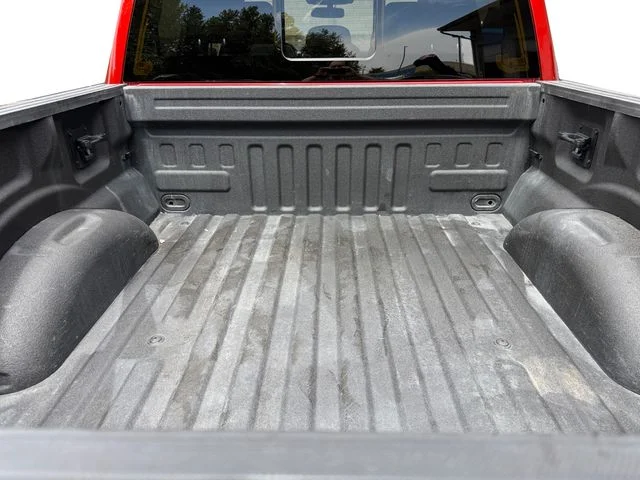 Certified Used 2023 Hot Pepper Red Metallic Tinted Clearcoat Ford XLT image 18