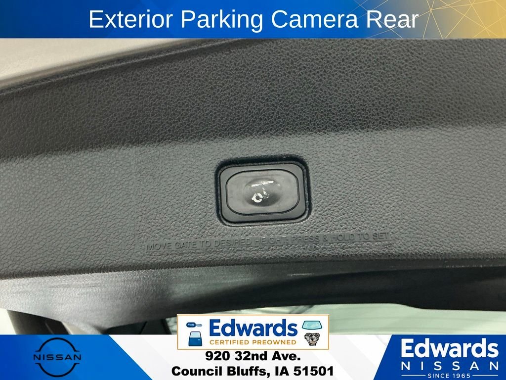 Used 2017 Silver Ford XLT image 15