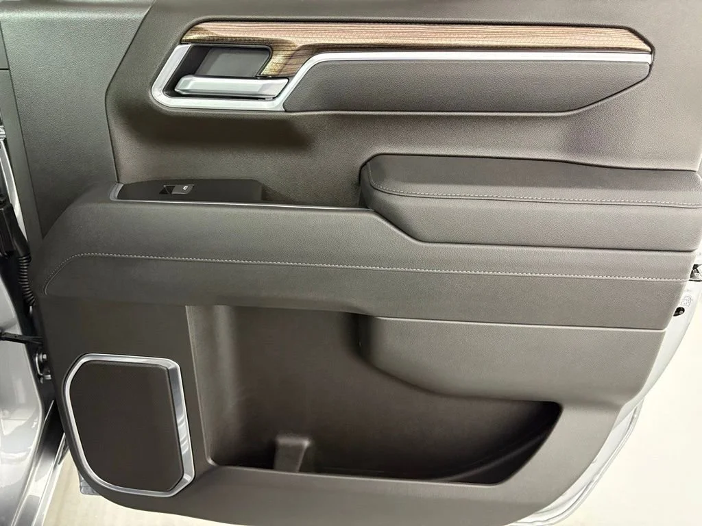 New 2026 Sterling Gray Metallic Chevrolet RST image 41