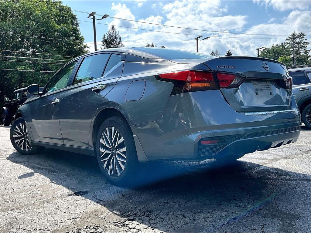 Used 2023 Gray Nissan 2.5 SV image 6