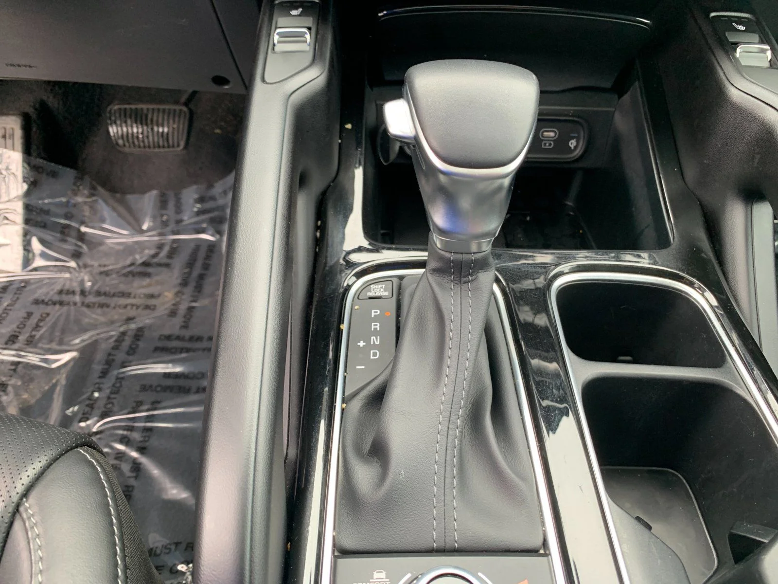 Used 2025 Silver Kia S image 26
