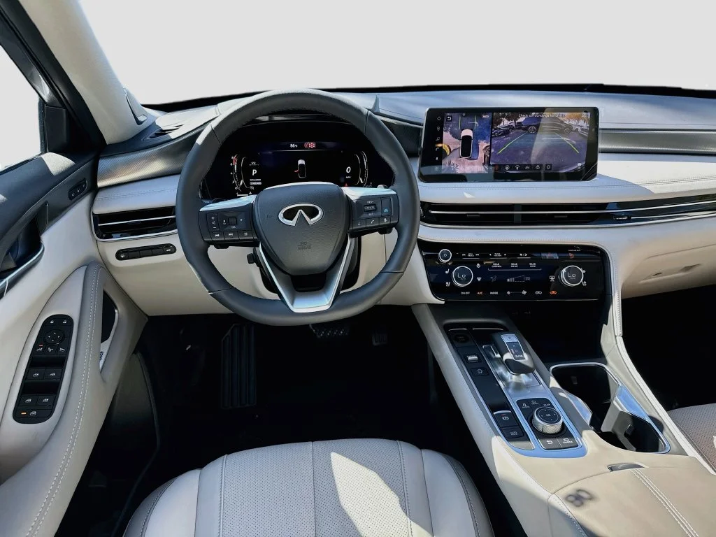 New 2027 GRAPHITE SHADOW INFINITI Luxe FWD image 24