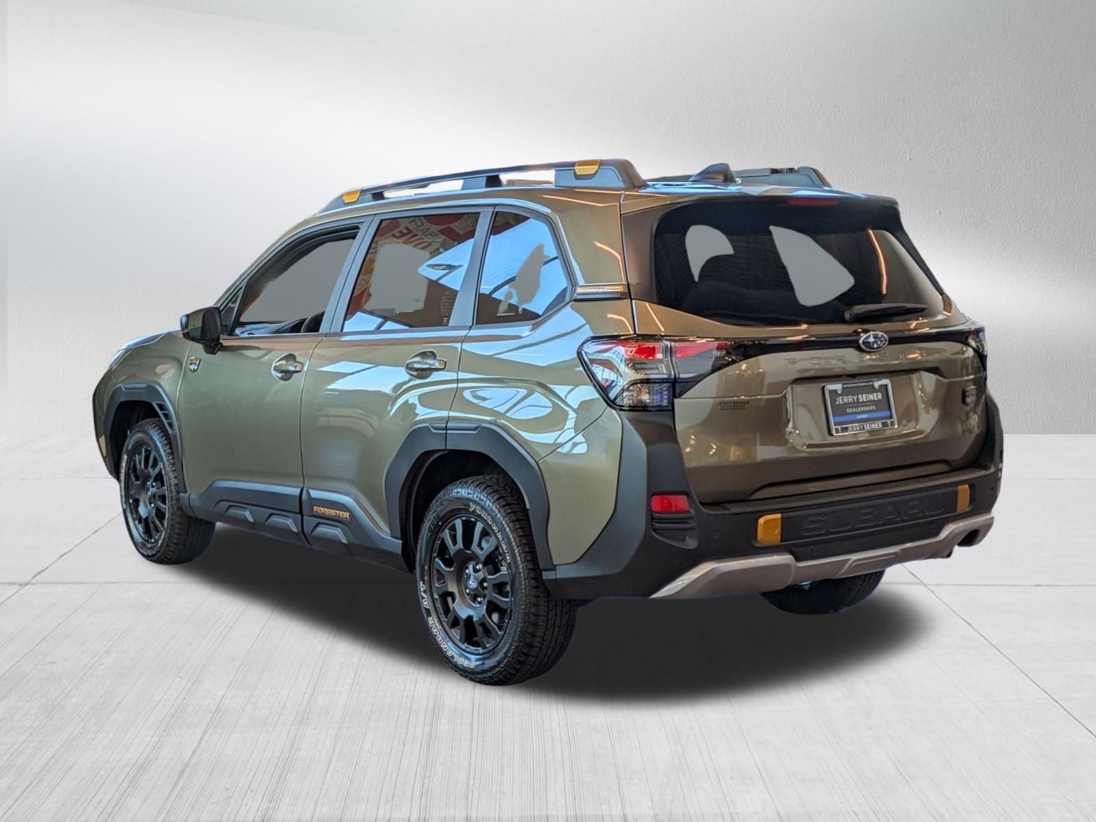 New 2026 AUTUMN GREEN METALLIC Subaru Wilderness image 10