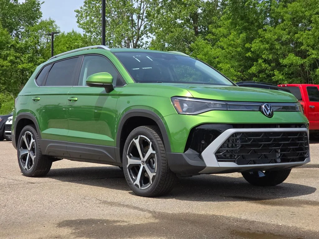 New 2026 Bright Moss Green Metallic Volkswagen 1.5T SEL image 2