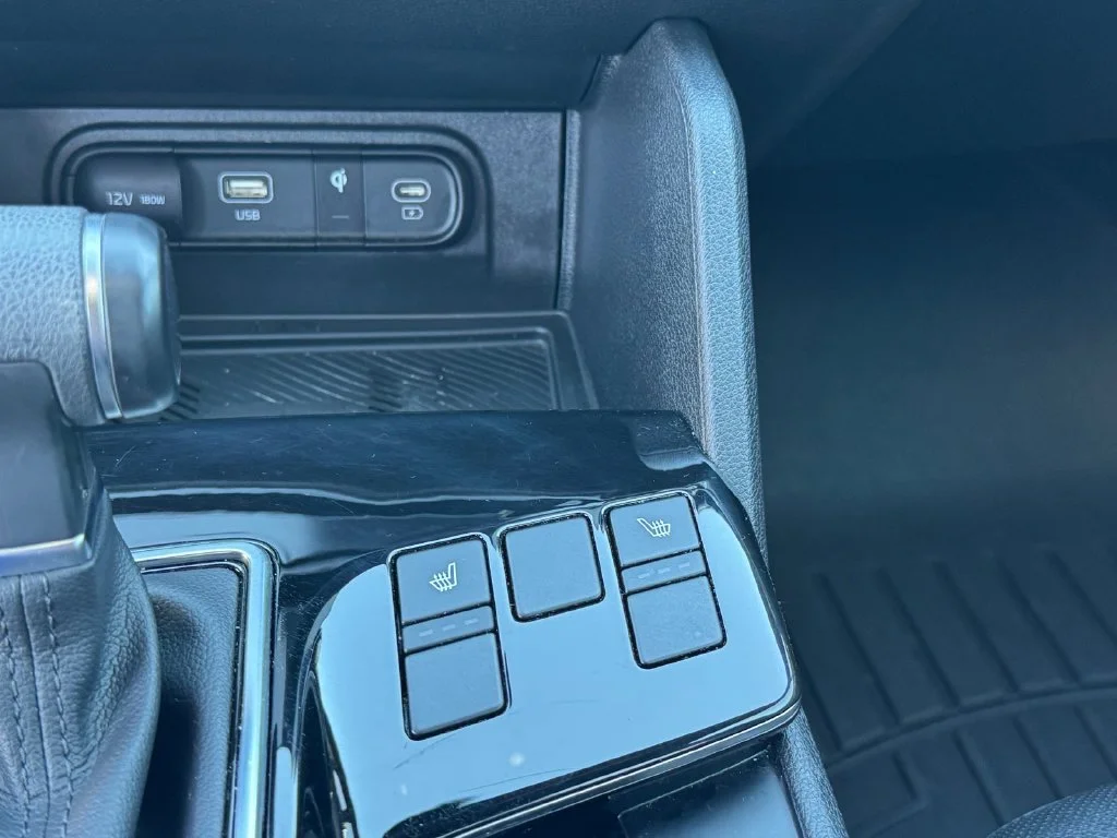 Used 2025 Gray Kia X-Line image 27