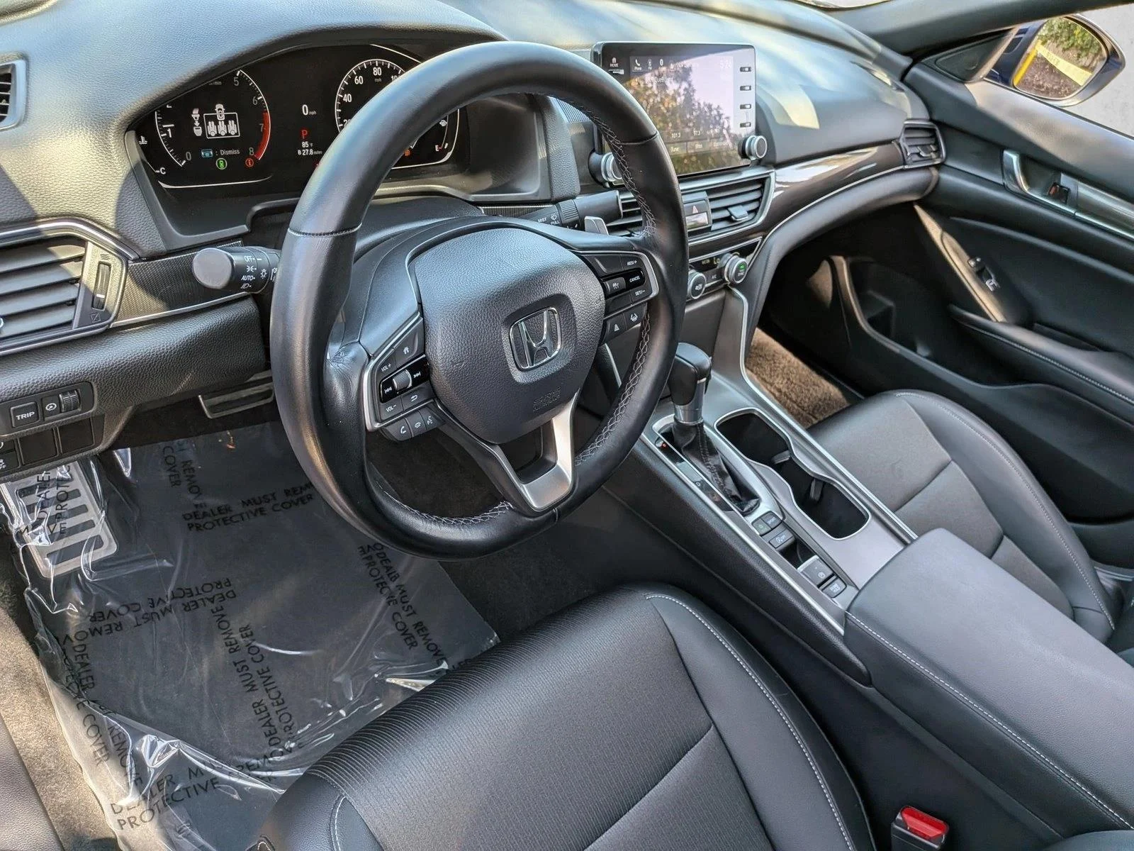 Used 2022 Still Night Pearl Honda Sport image 10