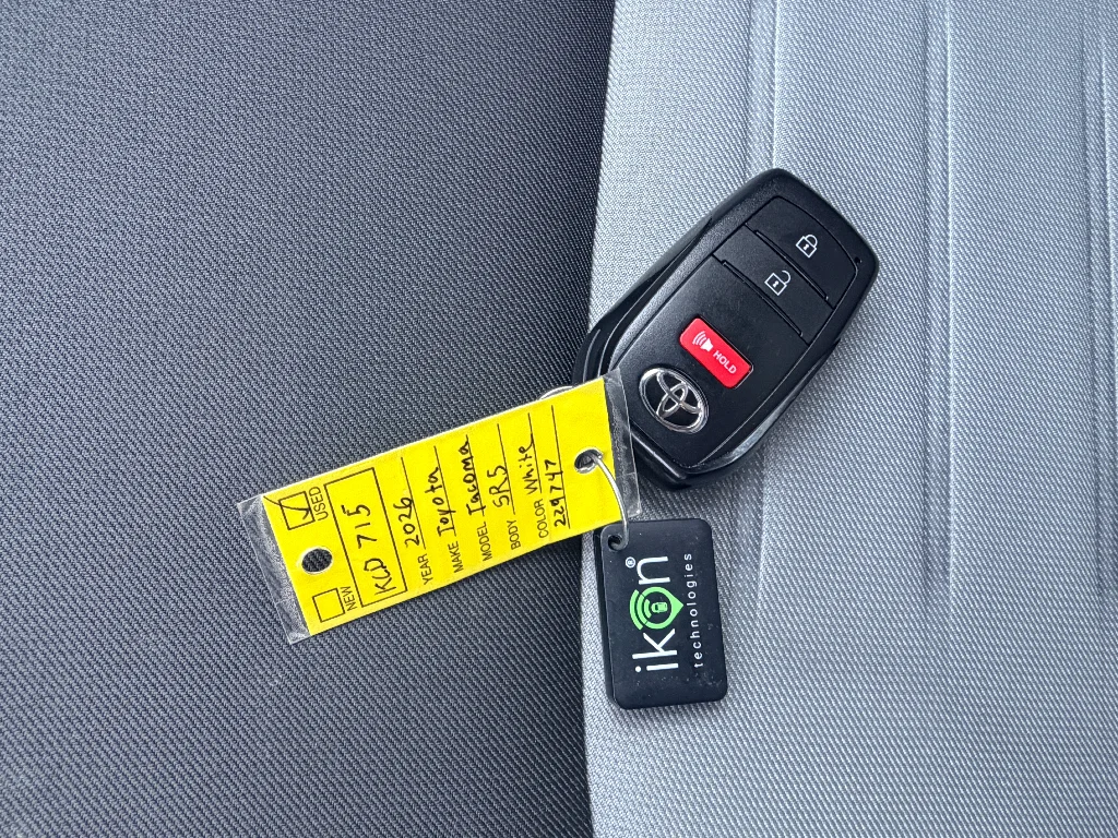 Used 2026 Ice Cap Toyota SR5 image 36