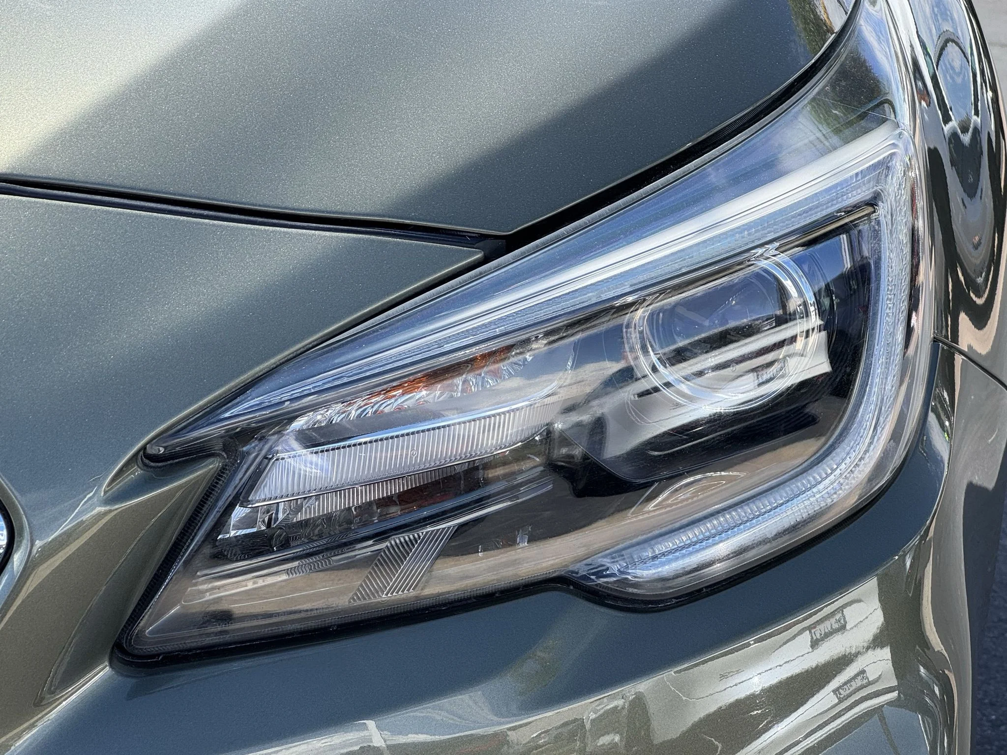 Used 2018 Wilderness Green Metallic Subaru Limited image 4