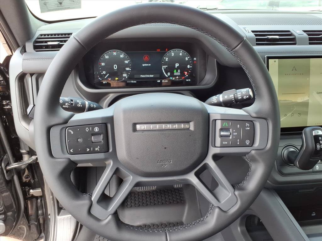 New 2026 Santorini Black Metallic Land Rover X-Dynamic SE image 15