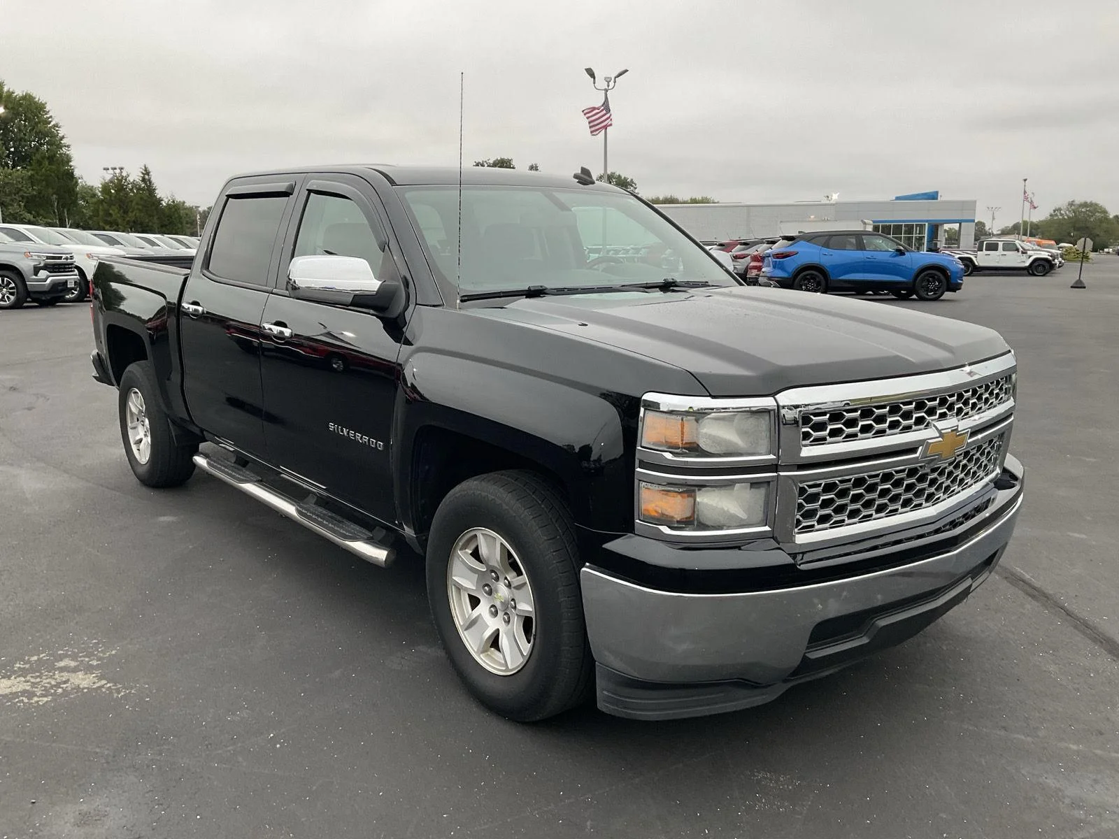 Used 2014 Black Chevrolet LT image 3