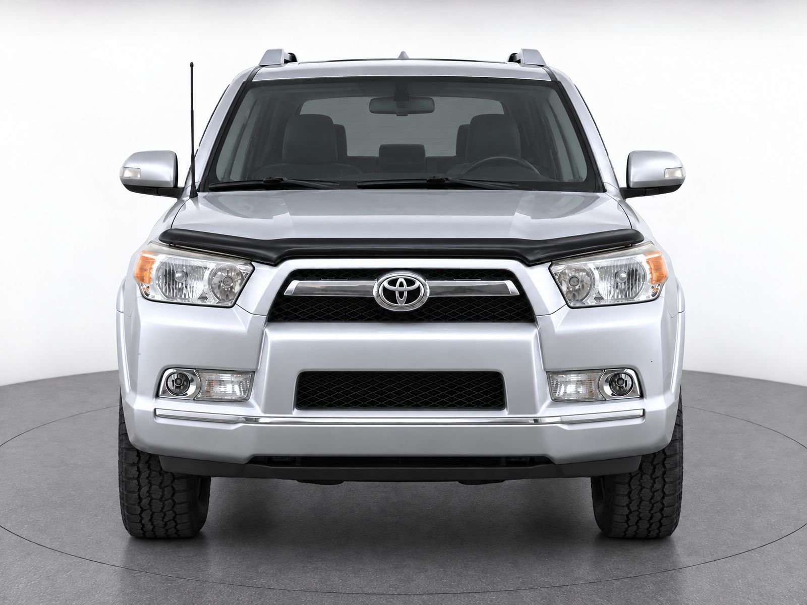 Used 2013 Classic Silver Metallic Toyota SR5 image 5