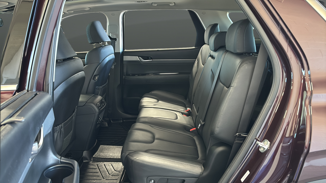 Used 2022 Sierra Burgundy Hyundai SEL image 23