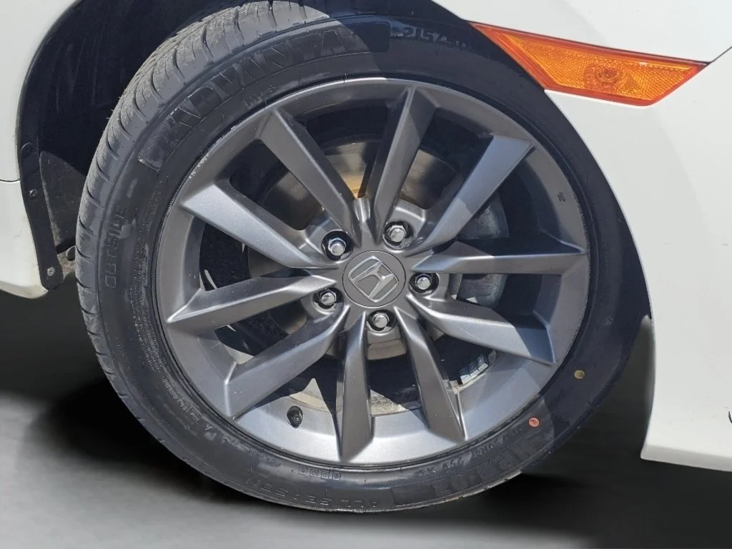 Used 2019 Platinum White Pearl Honda EX image 19