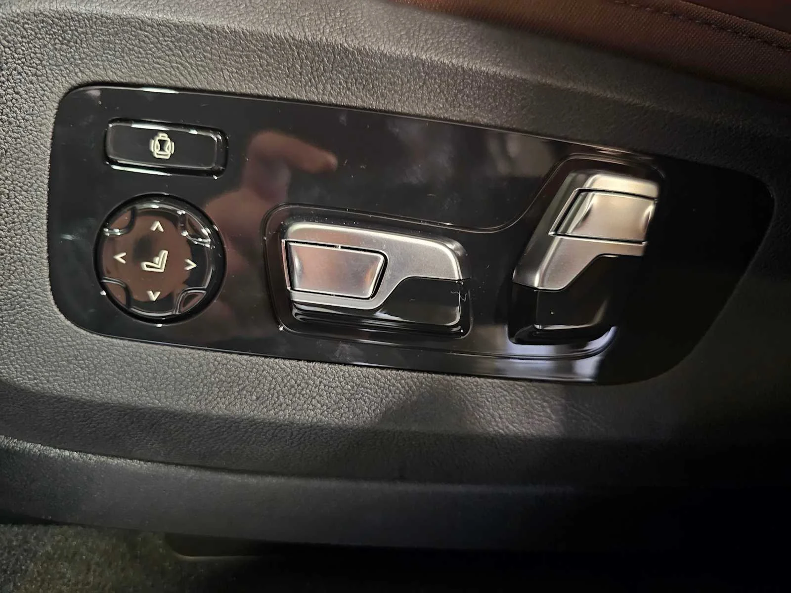 New 2026 Dravit Grey Metallic BMW xDrive40i image 29