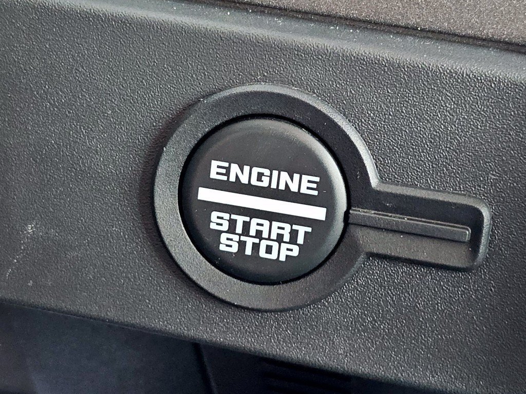 New 2026 Marsh Gray Ford Badlands image 19