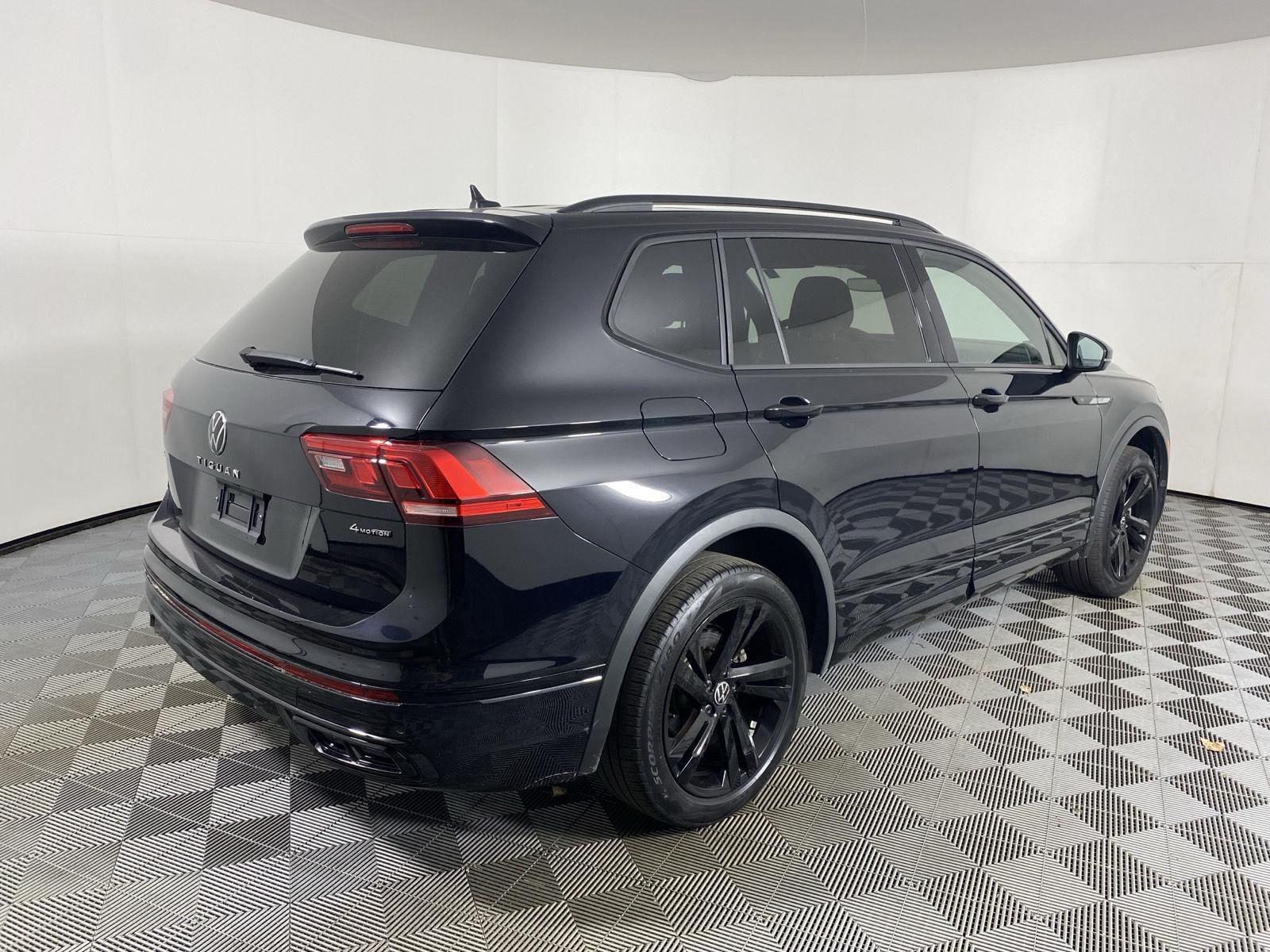 Used 2024 Deep Black Pearl Volkswagen SE R-Line Black image 3