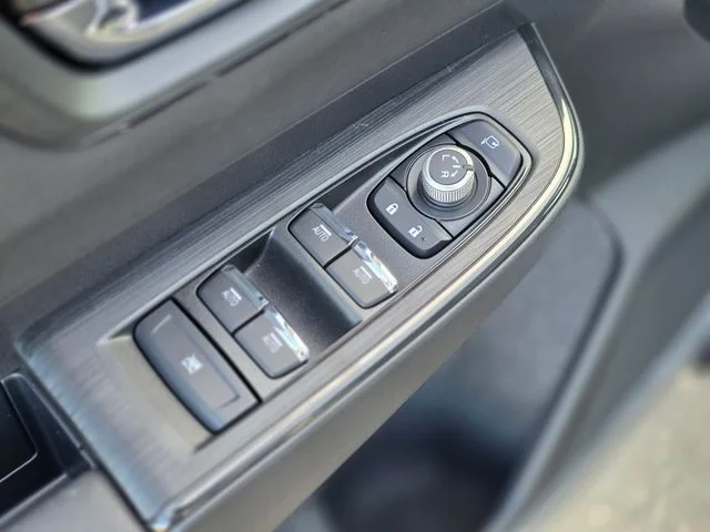 New 2026 ICE SILVER METALLIC Subaru Touring XT image 21
