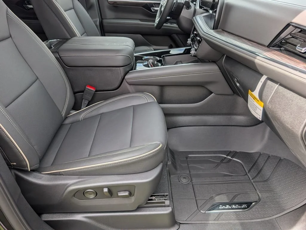 New 2026 Dark Ash Metallic Chevrolet Premier image 27