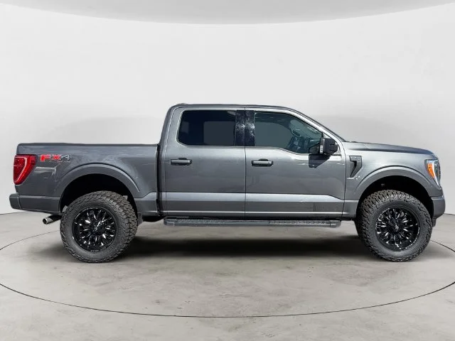 Used 2022 Gray Ford XLT image 5