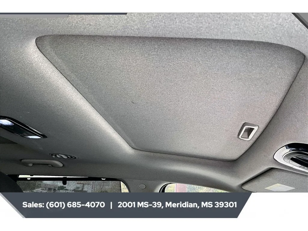 Used 2024 Abyss Black Pearl Hyundai Limited image 15