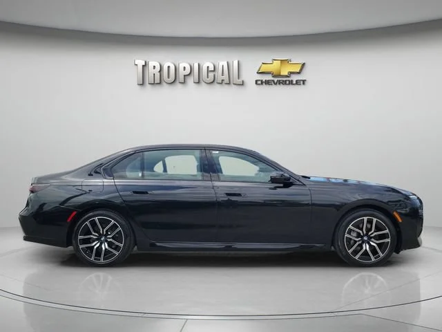 Used 2025 Black BMW 740i image 6