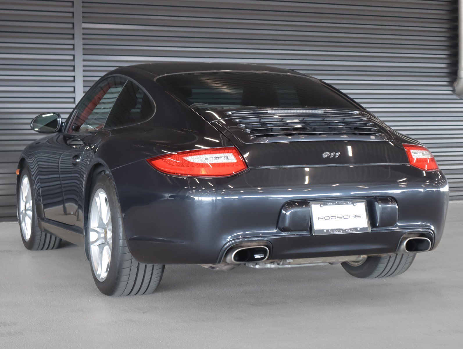 Used 2009 Atlas Grey Metallic Porsche Cpe Carrera w/PDK transmission image 3
