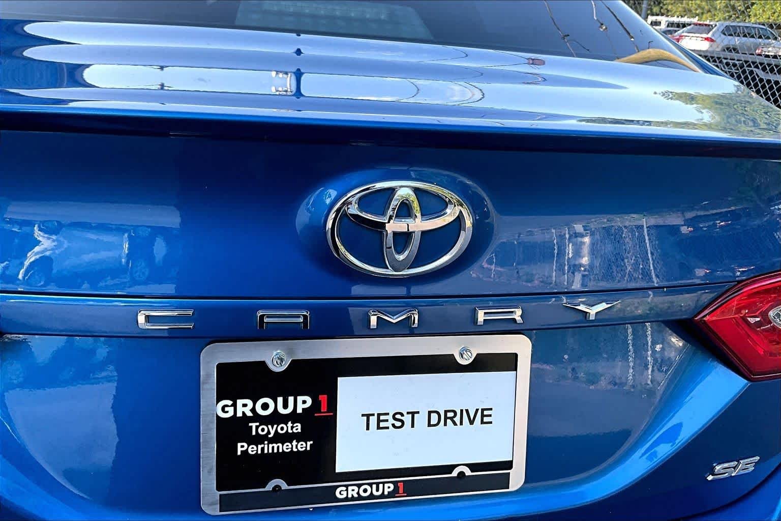 Used 2018 Blue Streak Metallic Toyota SE image 31