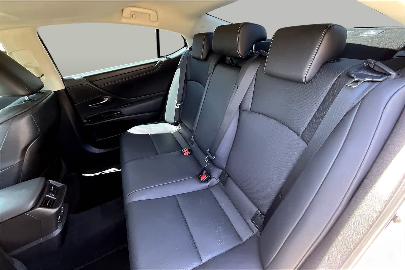 Certified Used 2022 EMINENT WHITE PEARL Lexus  image 21