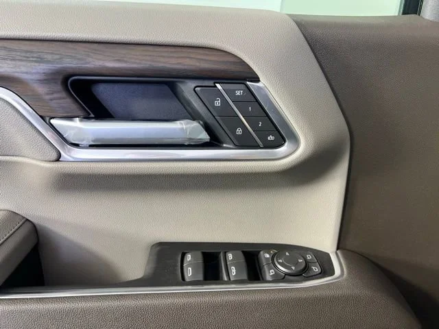 2026 GMC Sierra 1500 SLT - Photo 16