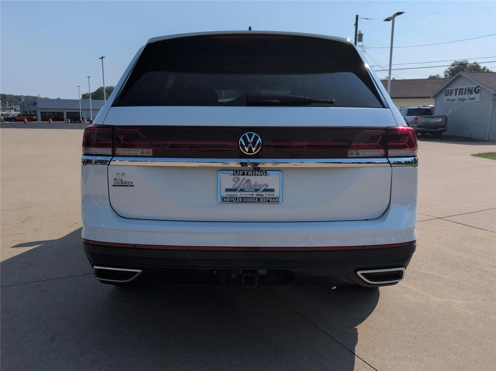Used 2024 Pure White Volkswagen 2.0T SE w/Technology image 4