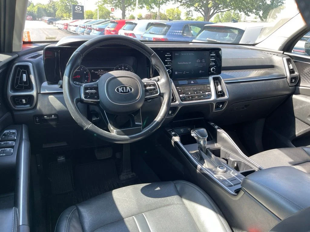 Used 2021 Gravity Gray Kia S image 3