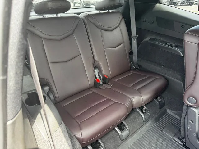 Certified Used 2022  Cadillac Premium Luxury image 17