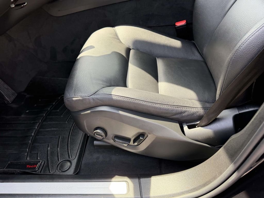 Used 2024 Black Volvo T8 Plus Dark Theme image 17