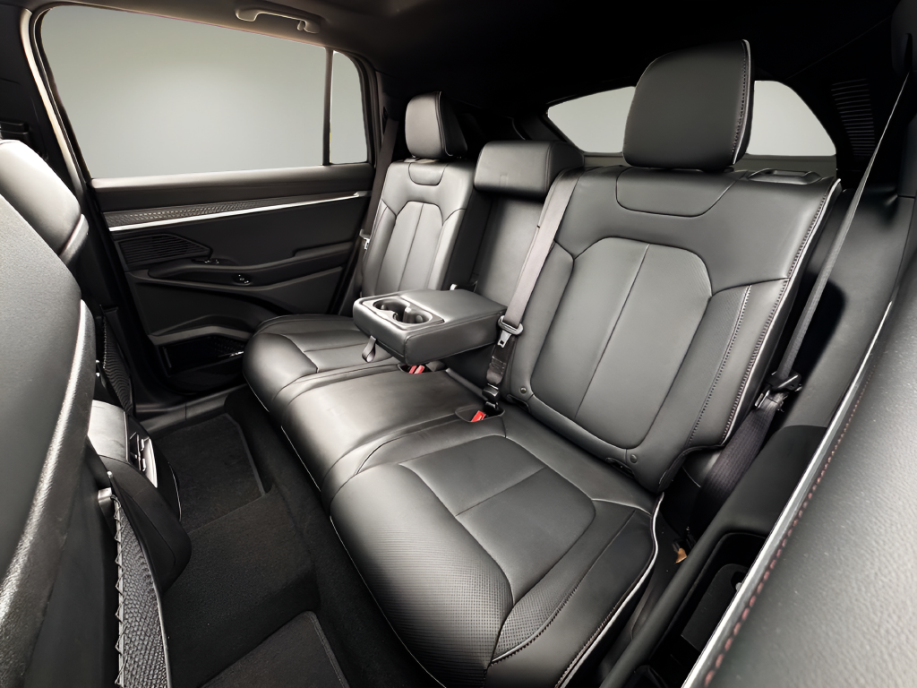 Used 2025 Gray Jeep Limited image 18