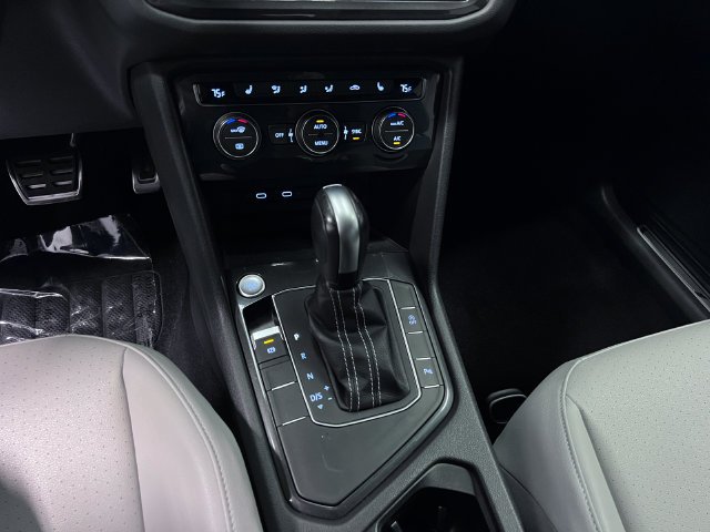 2021 Tiguan 2.0T SE R-Line Black Black · photo 28
