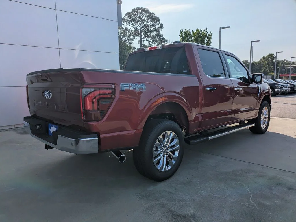 New 2026 Ruby Red Metallic Tinted Clearcoat Ford Lariat image 4