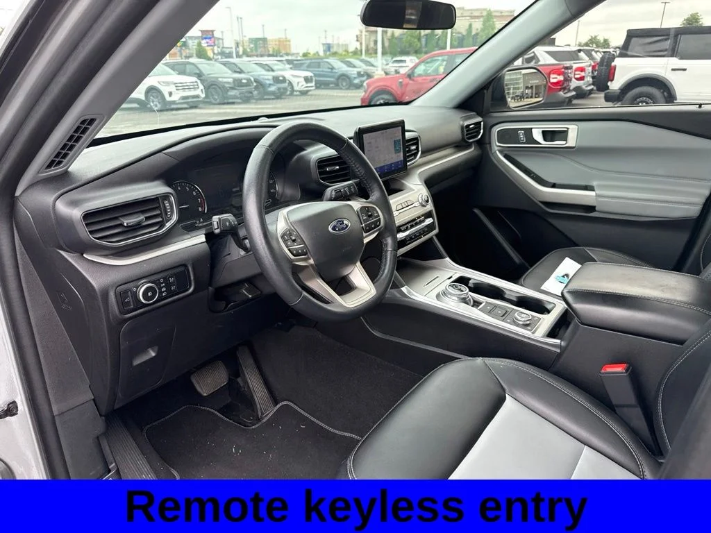 Used 2023 Silver Metallic Ford XLT image 11