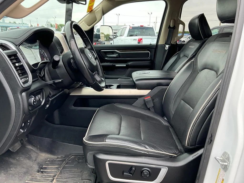 Used 2020 Ivory White Tri-Coat Pearlcoat Ram Laramie image 18
