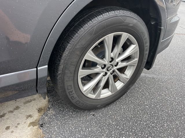 Used 2017 Gray Toyota Platinum image 29