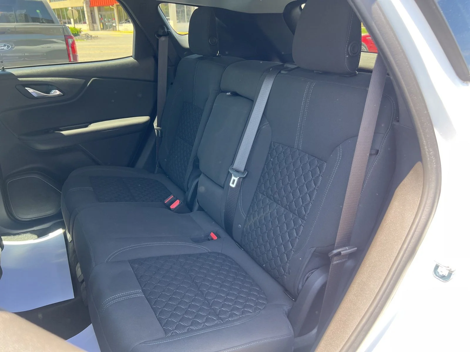 Used 2019 Summit White Chevrolet Base image 37