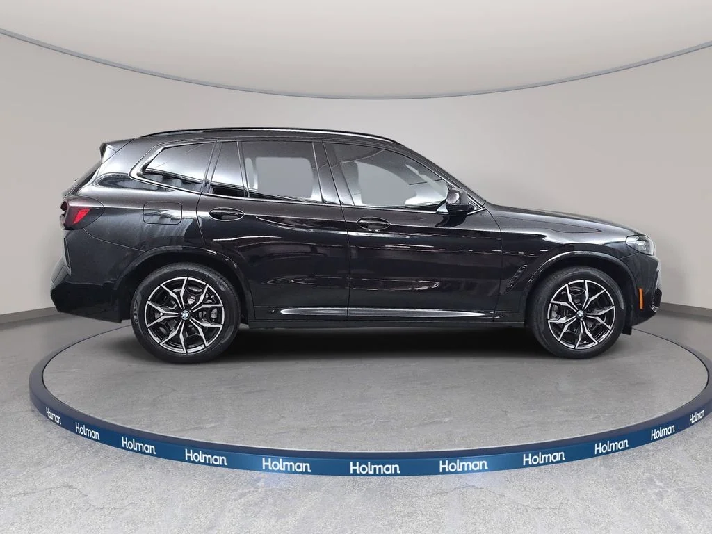 Used 2023 Black Sapphire Metallic BMW xDrive30i image 5