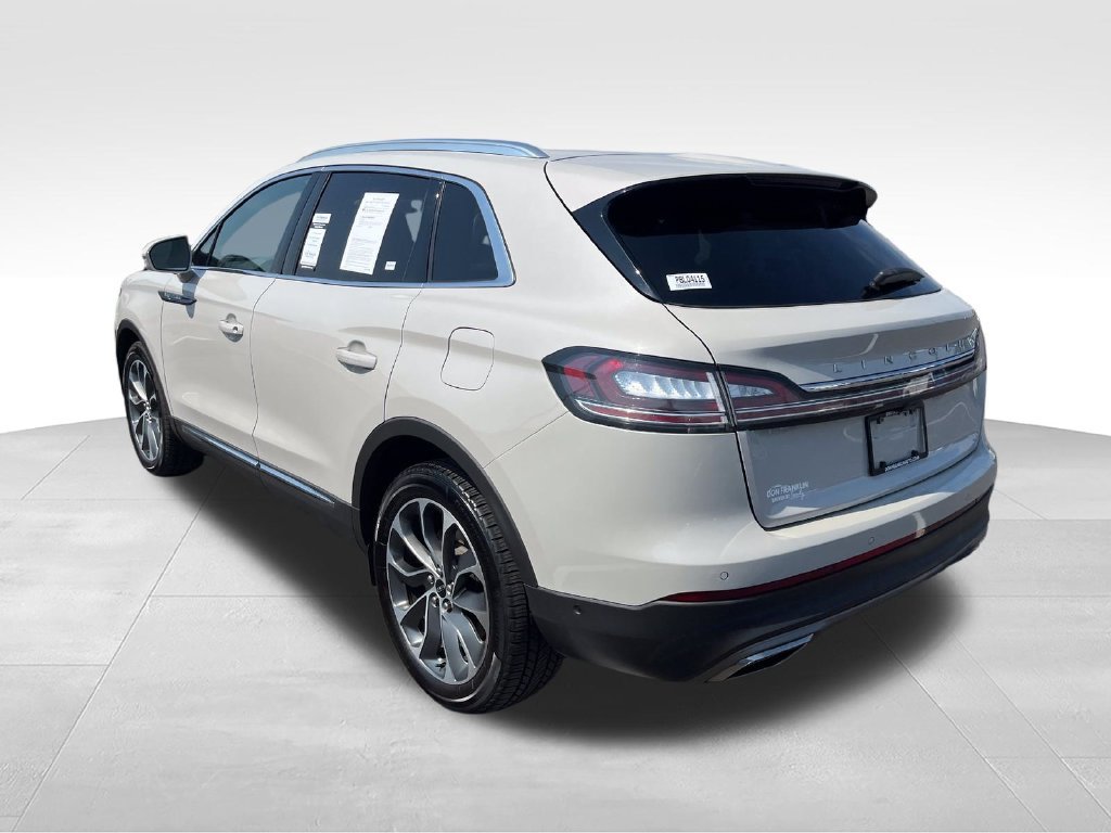 Used 2023 White Lincoln Reserve image 3