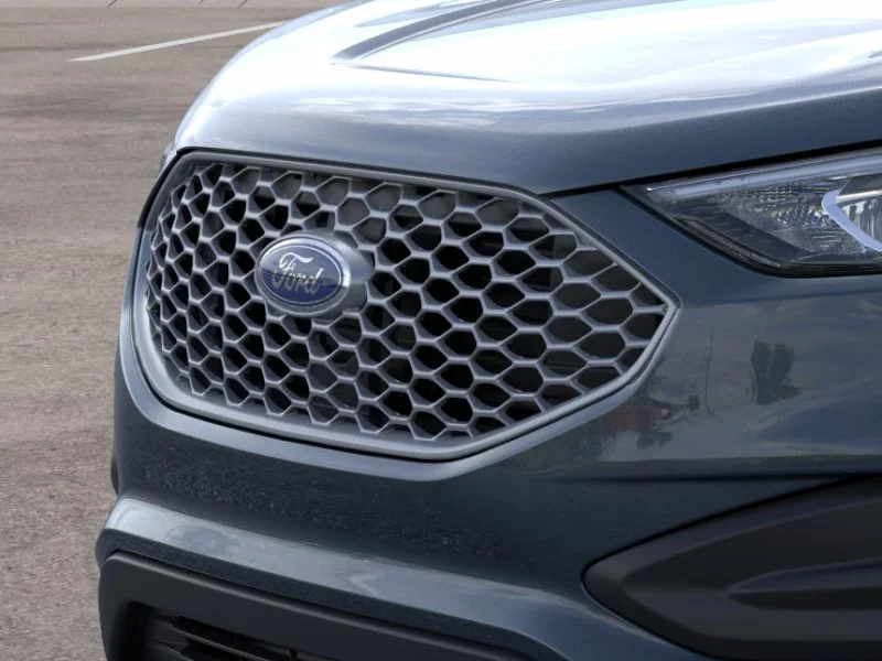 New 2024 Stone Blue Metallic Ford SE image 17