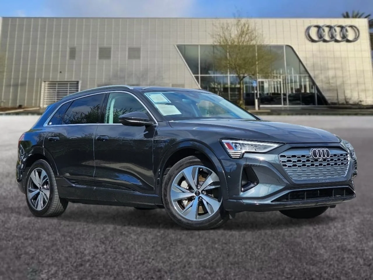 2024 Audi Q8 e-tron