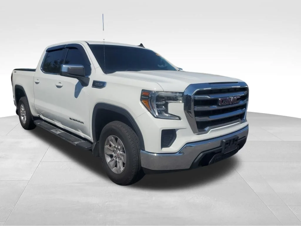 Used 2019  GMC SLE image 10
