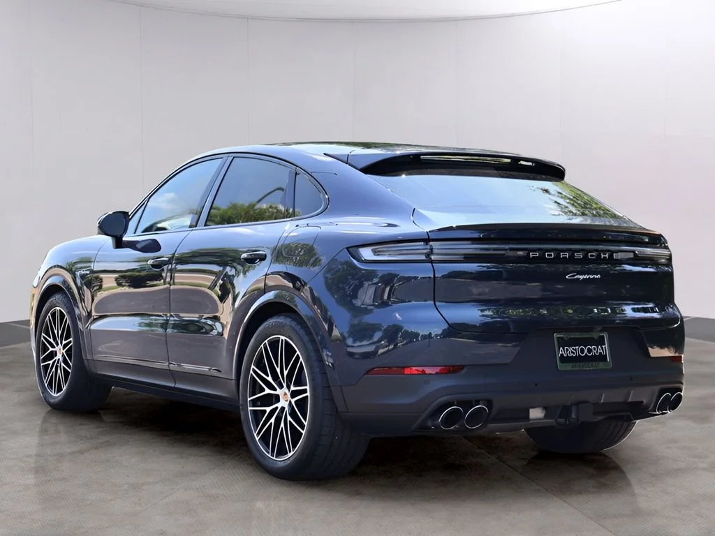 Certified Used 2026 Algarve Blue Metallic Porsche  image 3