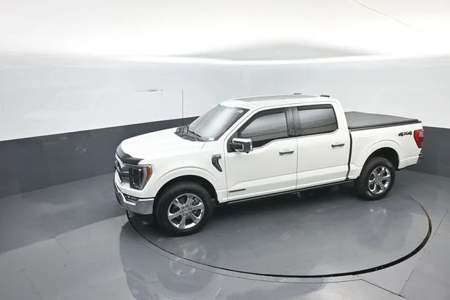 Certified Used 2023 White Metallic Ford King Ranch image 28